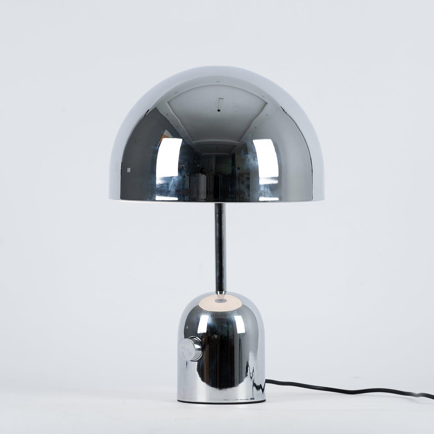 Bella – Elegante Tischlampe mit klassischem Charme und warmem Licht