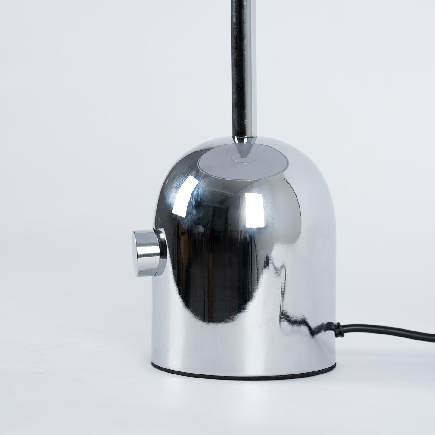 Bella – Elegante Tischlampe mit klassischem Charme und warmem Licht
