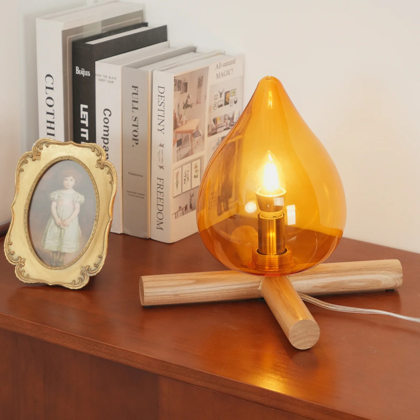Danny – Retro Tischlampe für Dekoration