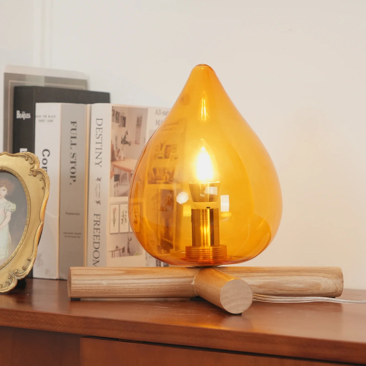 Danny – Retro Tischlampe für Dekoration