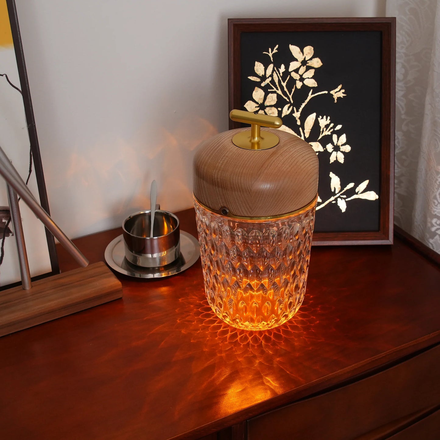 Eira – Nordic Touch Induktions-Tischlampe