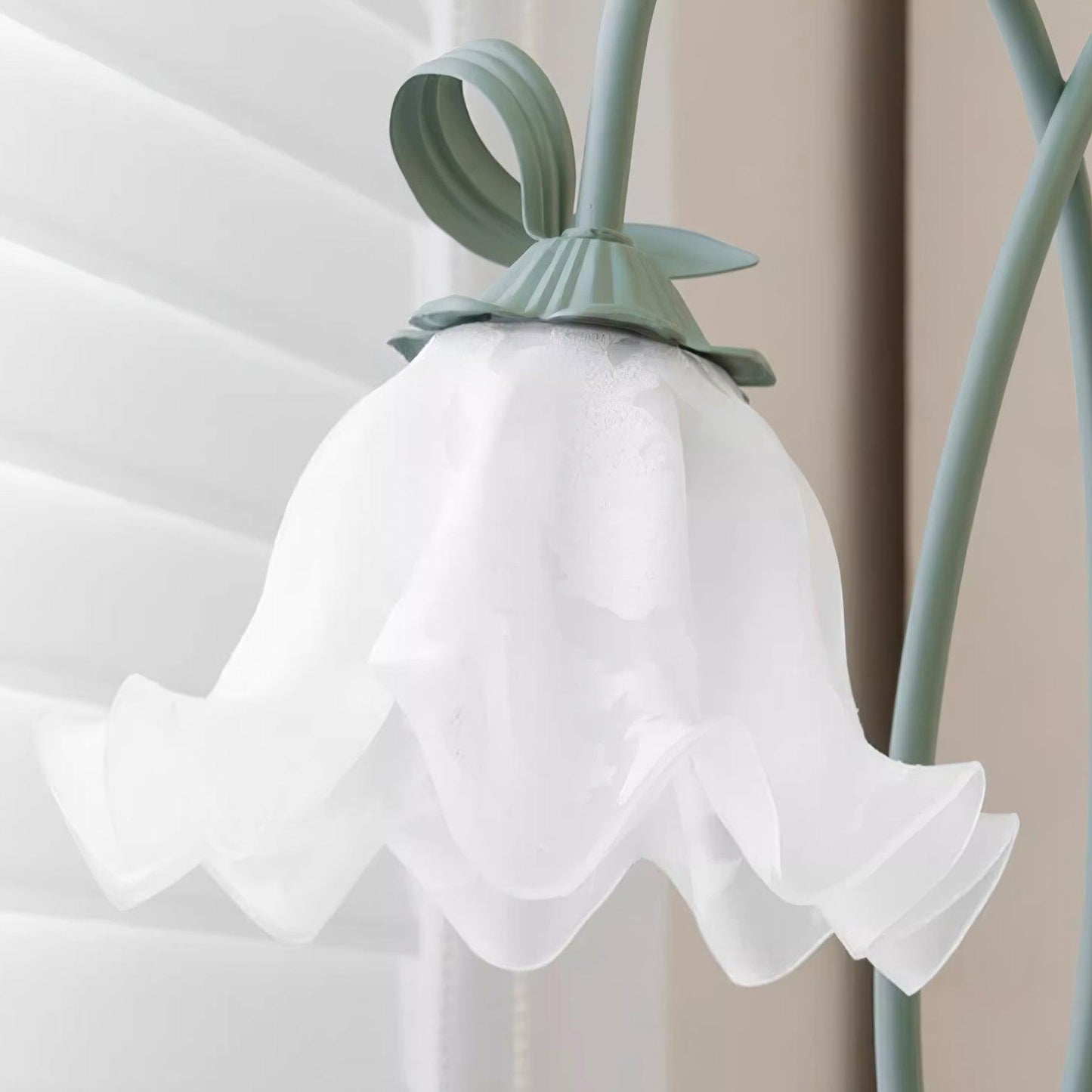 Elska – Calla Blumen Stehleuchte