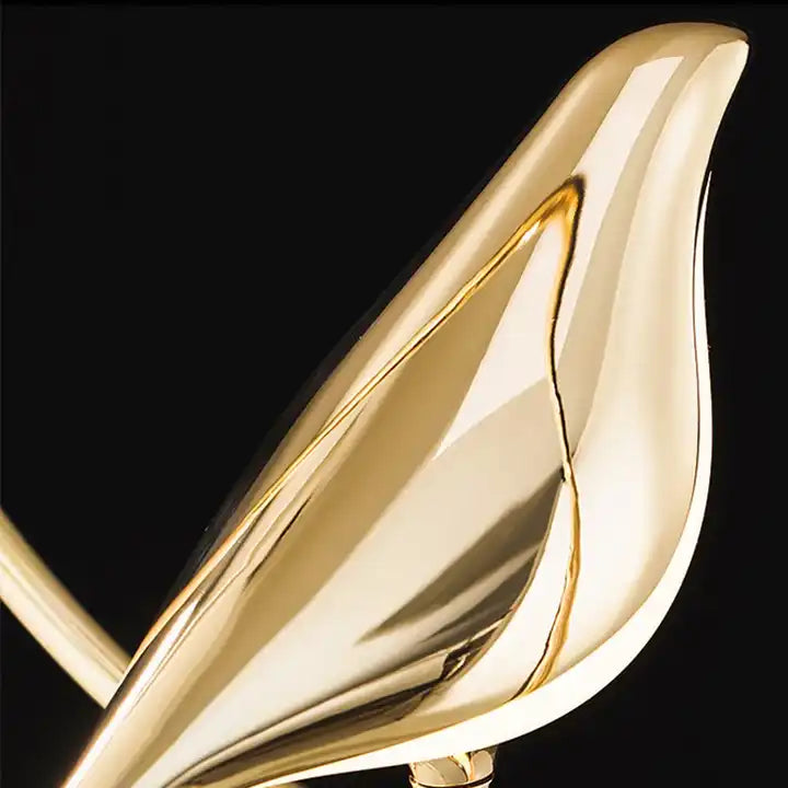 Birdora – Exklusive Pendellampe mit goldverziertem Vogel