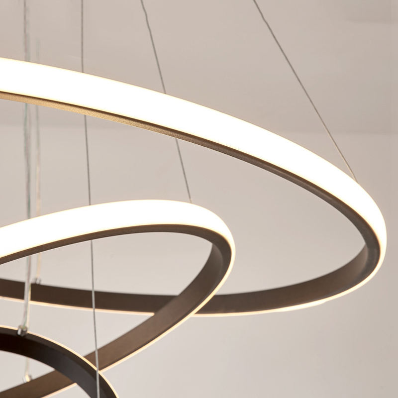 StarLia – LED-Tischlampe mit himmlischem Lichtspiel