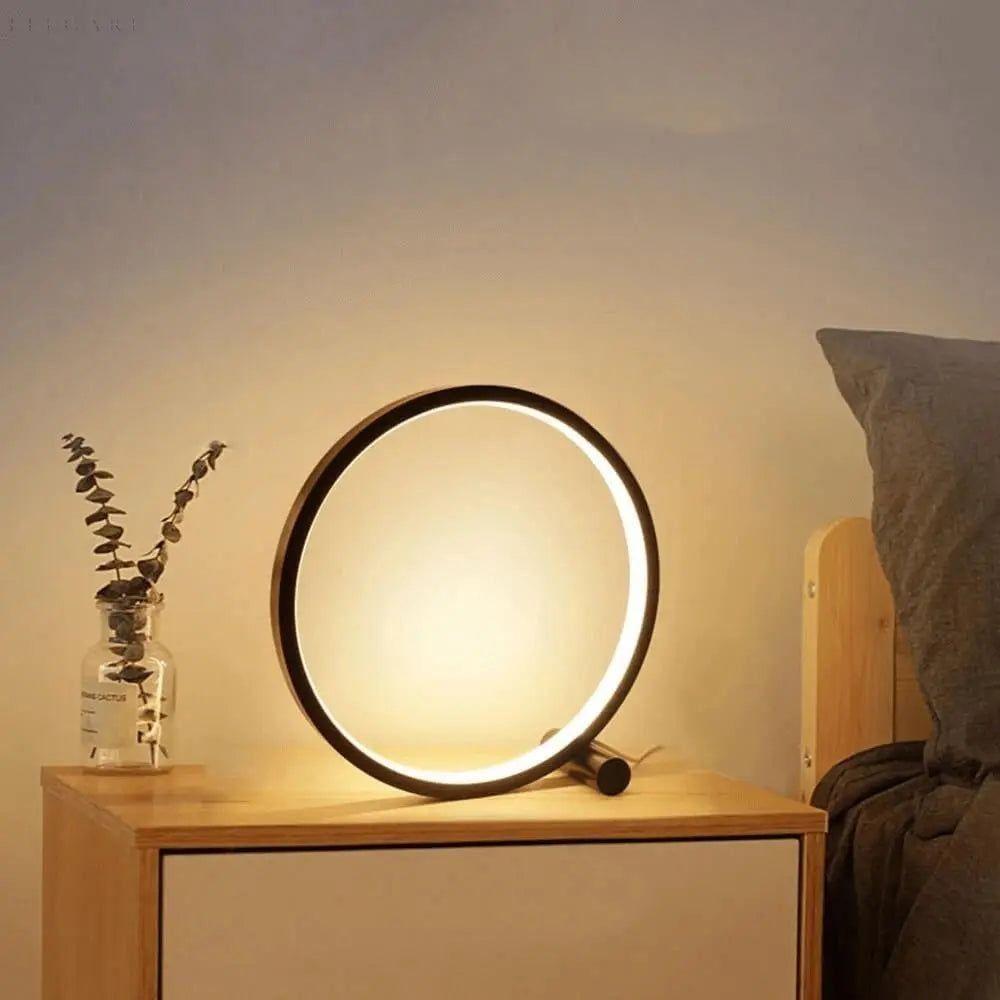 LED-Ringlampe im Zen-Stil