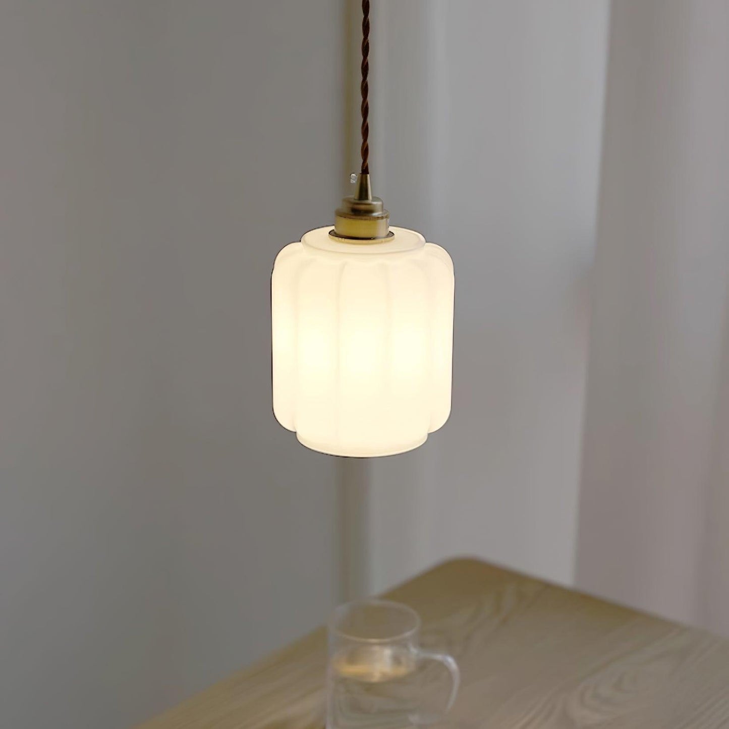 Henrika – Pendelleuchte im leichten Luxus-Design