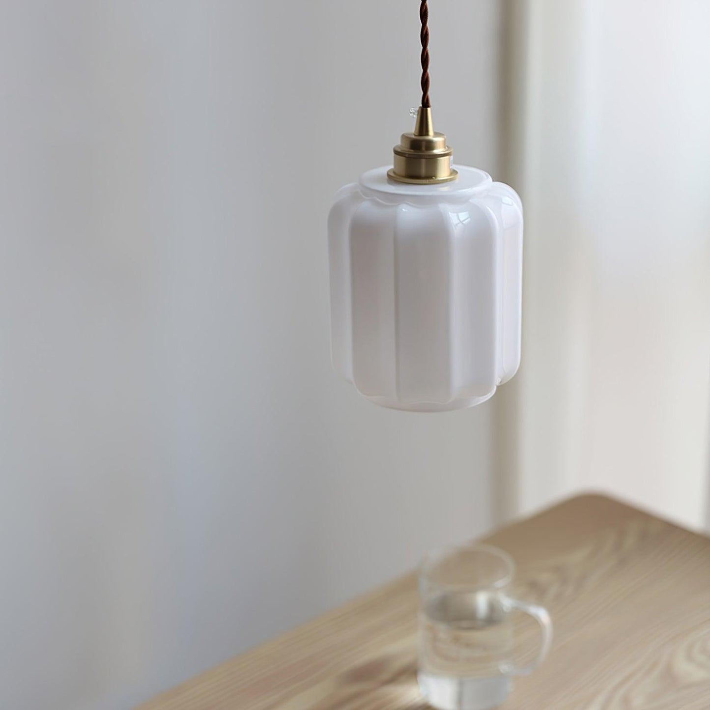 Henrika – Pendelleuchte im leichten Luxus-Design