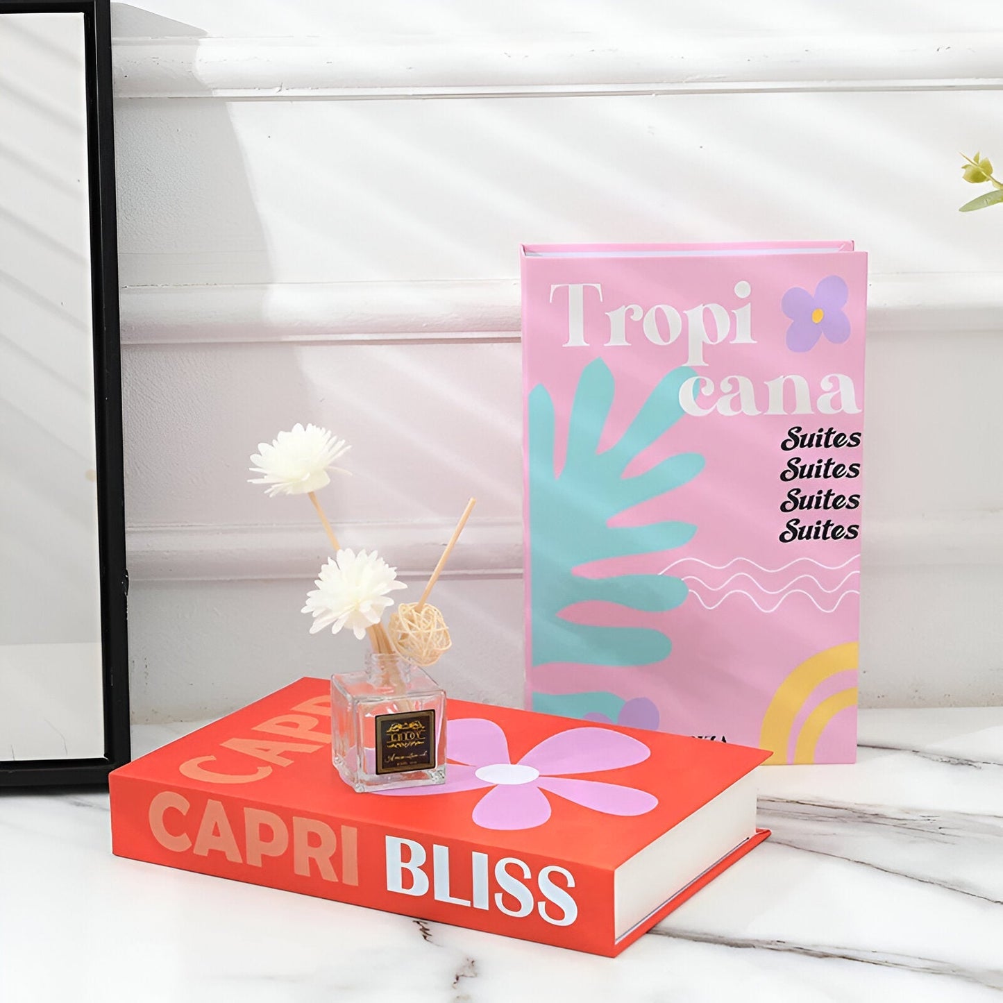 Izzy – Deko-Bücher im minimalistischen Stil