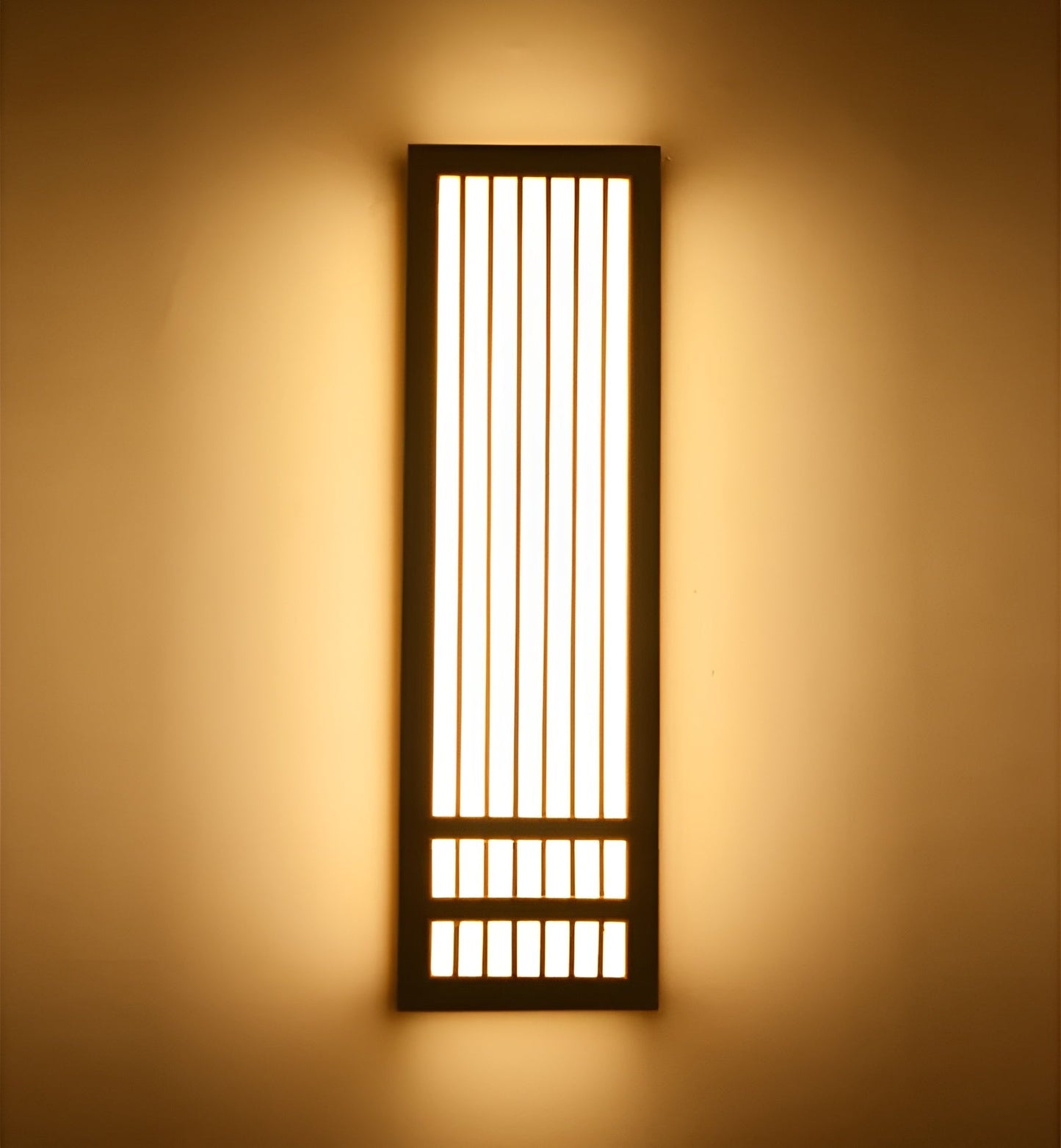 JapandiGlow – Moderne Wandlampe aus Holz & Acryl im Japandi-Stil