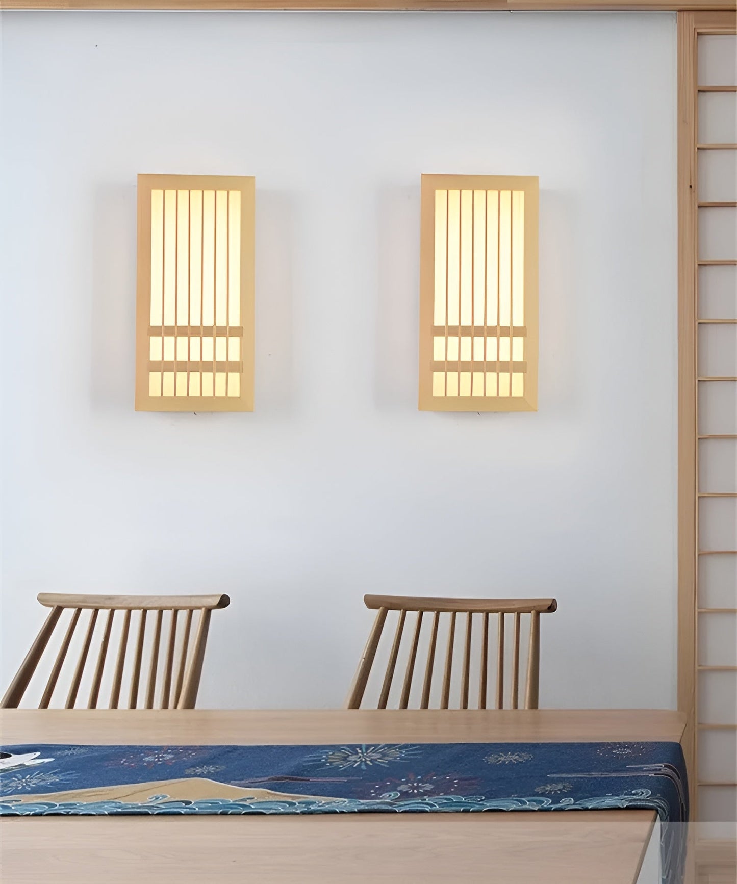 JapandiGlow – Moderne Wandlampe aus Holz & Acryl im Japandi-Stil