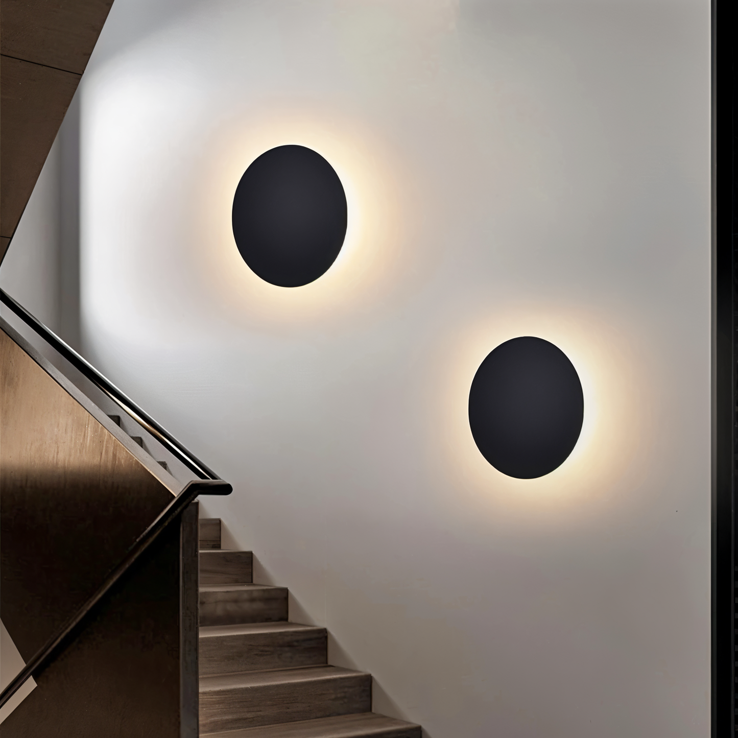 OrbGlow – Runde Metall-Wandleuchte in Schwarz/Weiß/Gold für moderne Räume