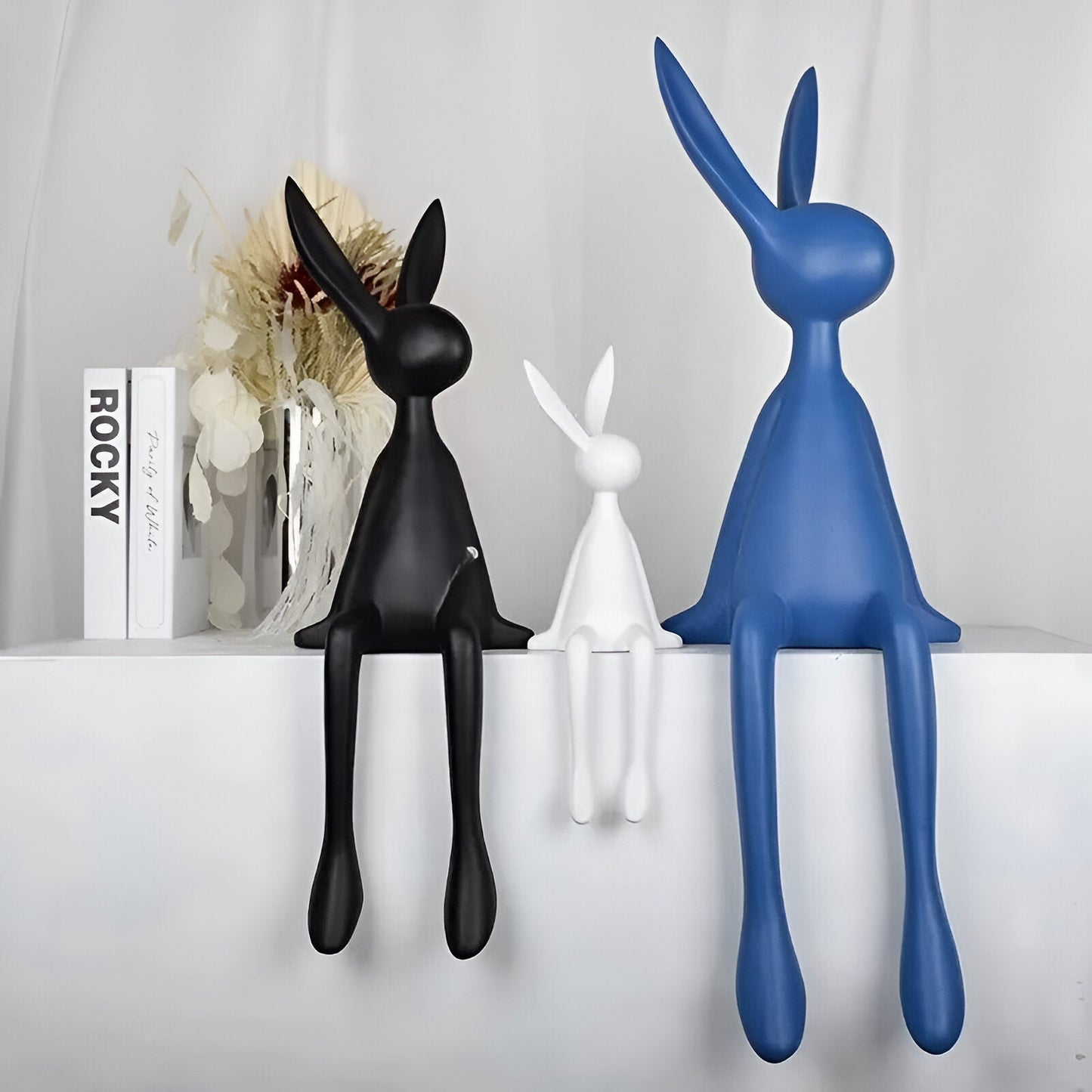 HopArt Osterfigur – Farbenfroher Pop-Art-Hase aus Kunstharz