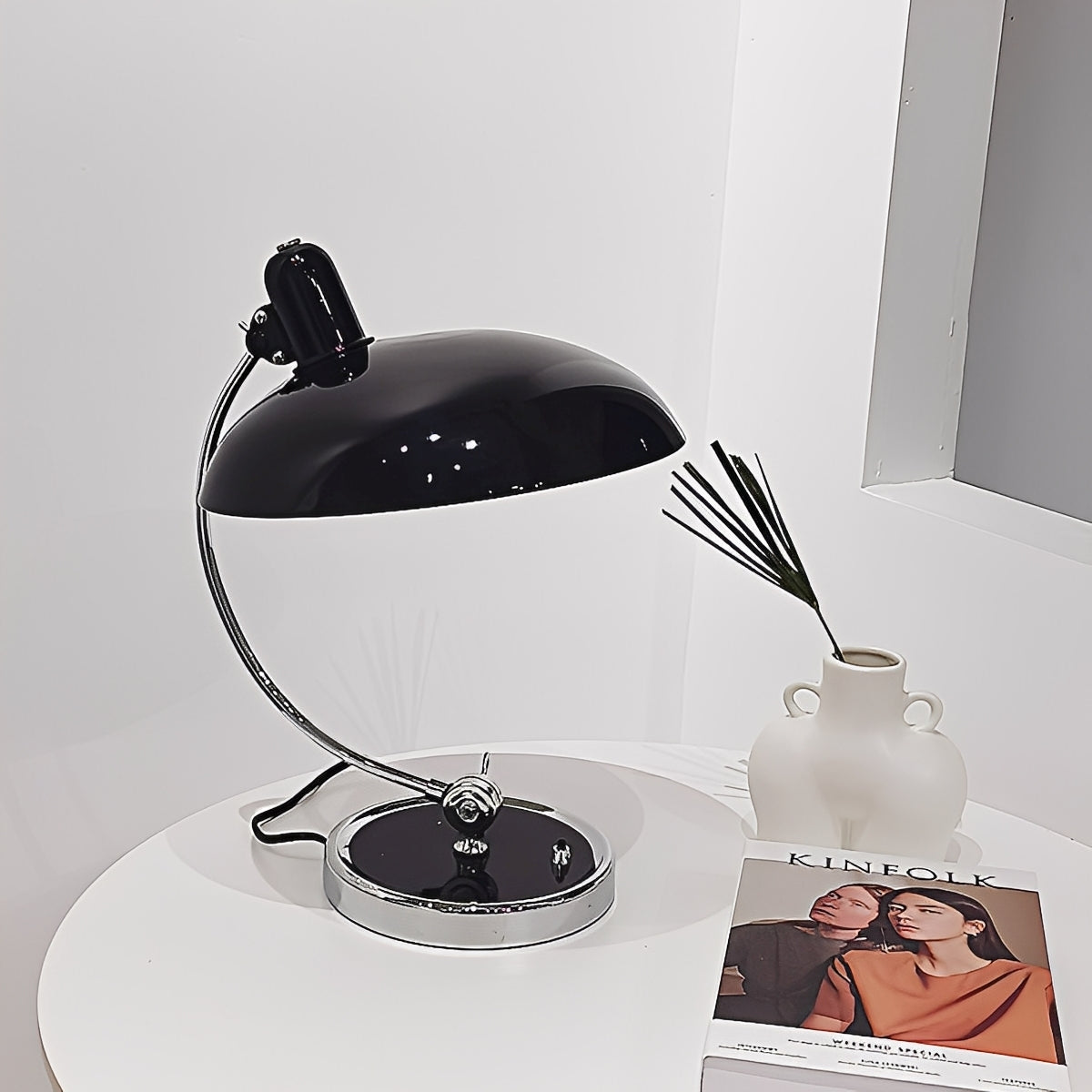 Liora – Moderne Minimalistische Tischlampe