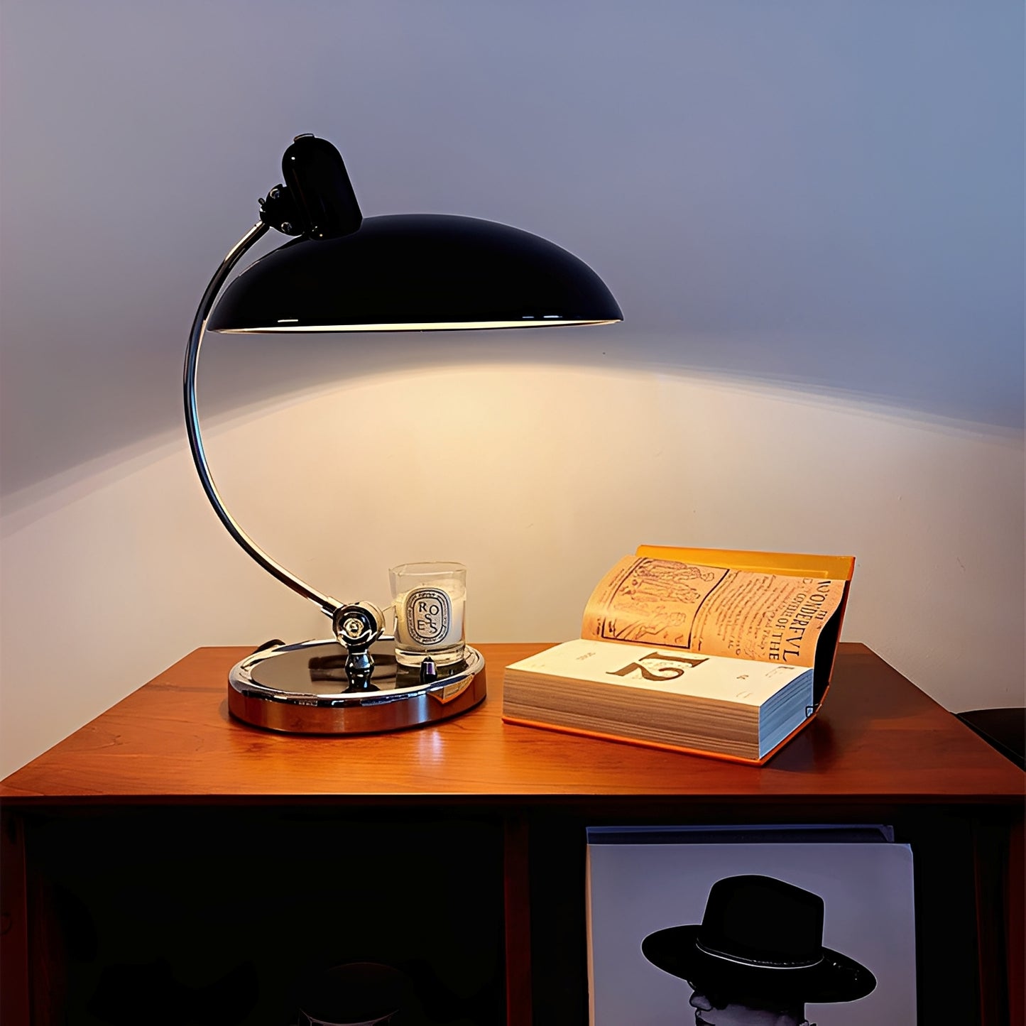 Liora – Moderne Minimalistische Tischlampe