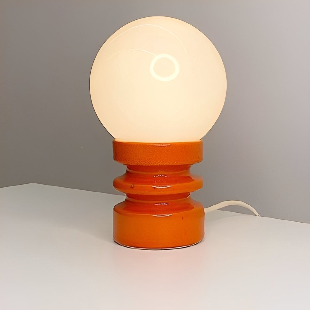 Noa – Kreative Nachttischlampe