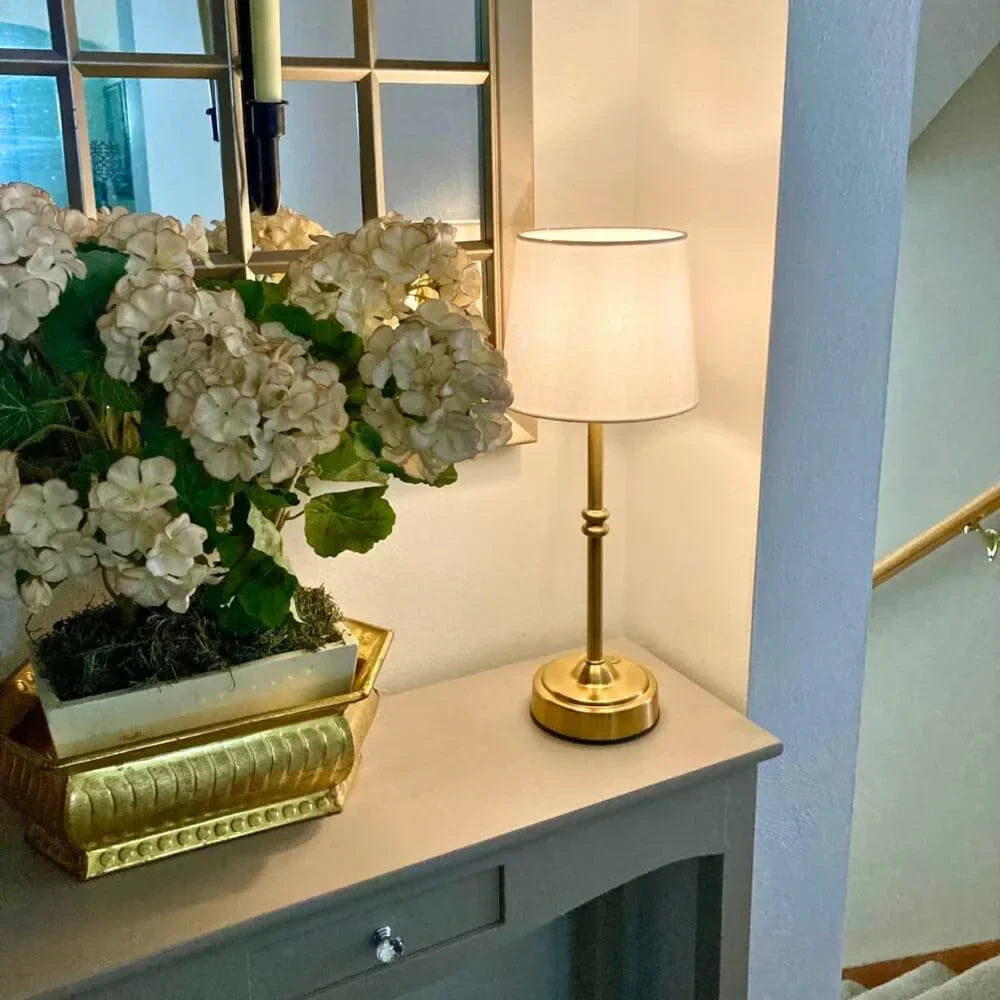 LichtLeinen – Kabellose Tischlampe im Retro-Look mit Stoffschirm
