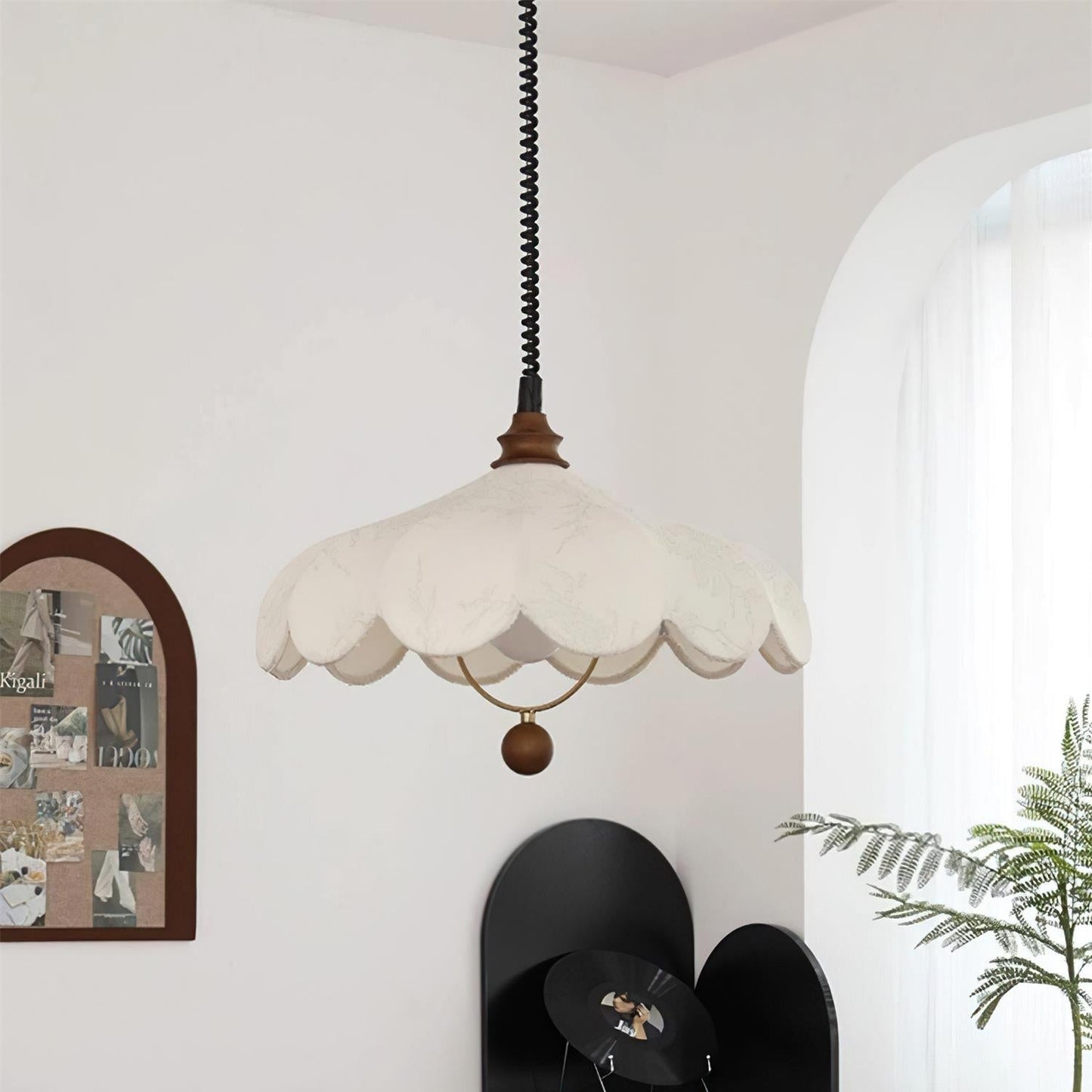 Ritta – Vintage Pendelleuchte mit Blumenmuster