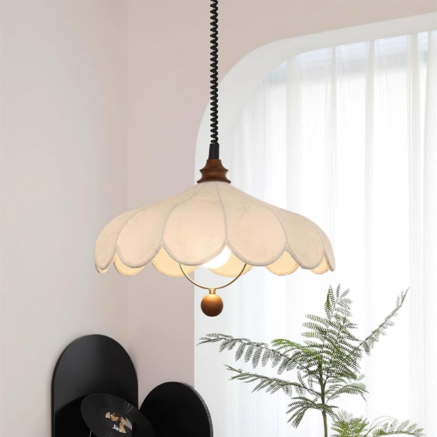 Ritta – Vintage Pendelleuchte mit Blumenmuster