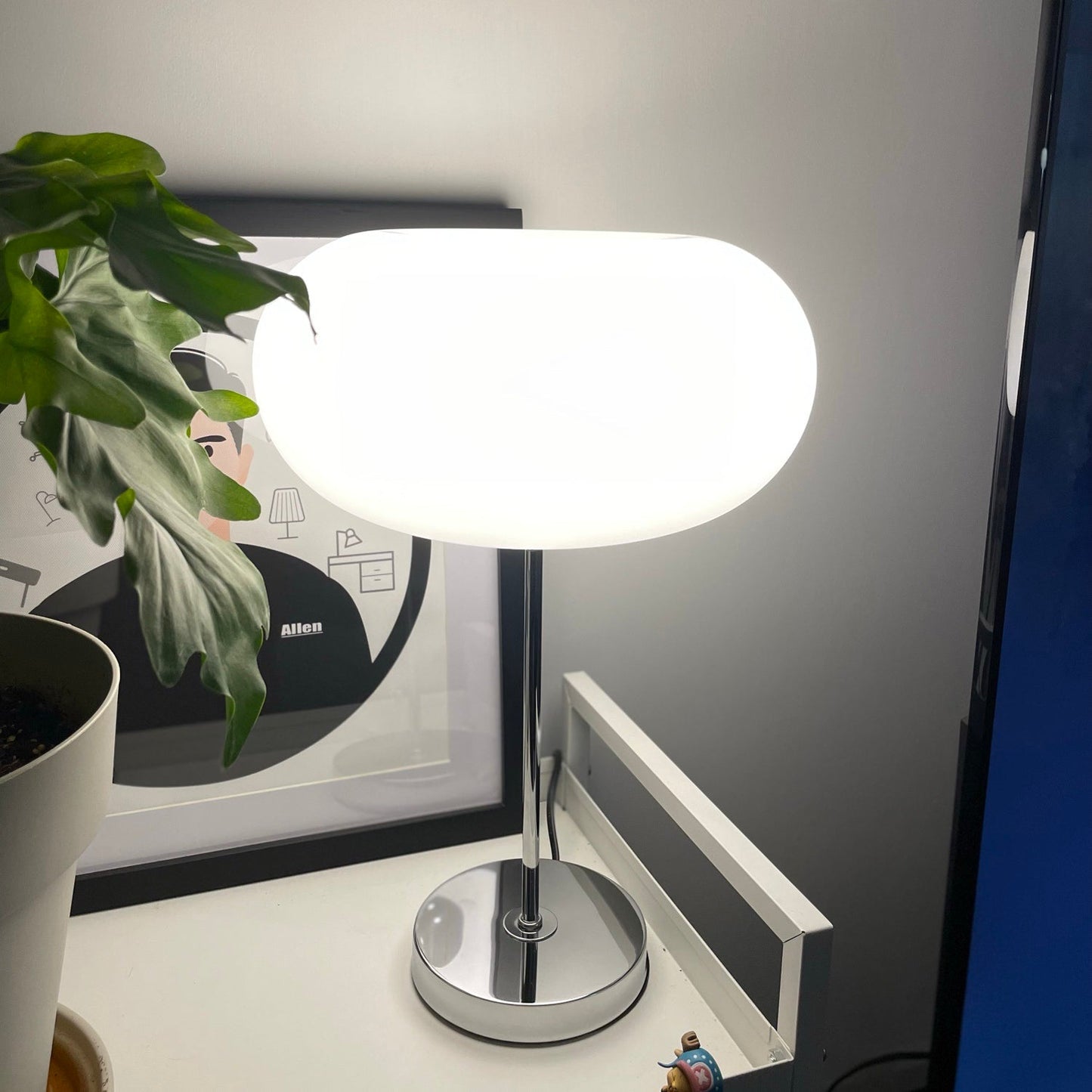 Lumi – Moderne Tischlampe