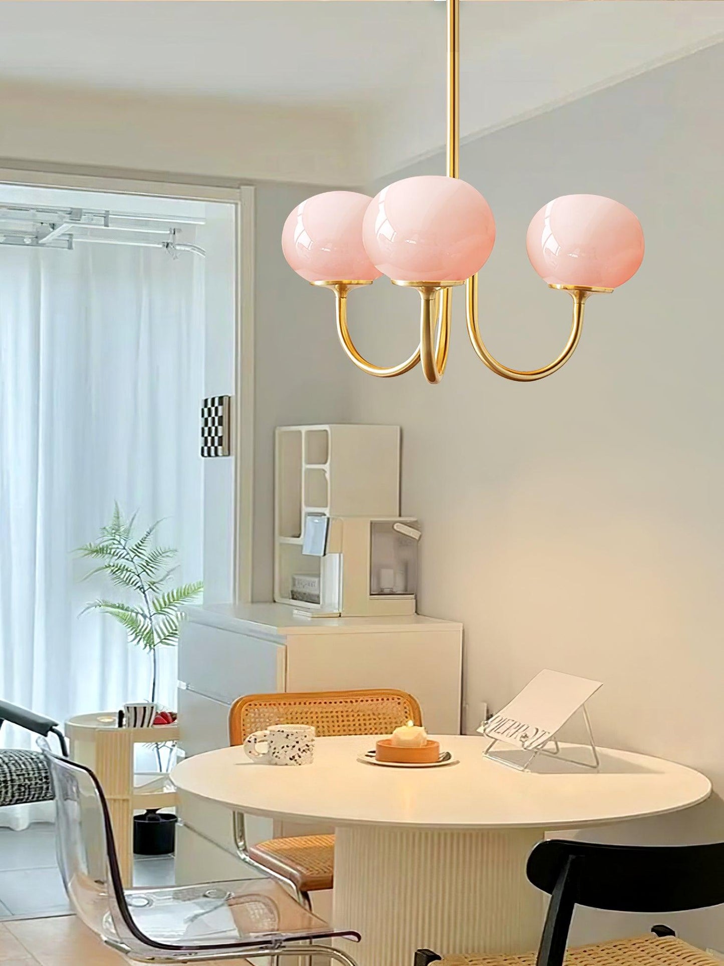 PuffaGlow – Fluffige Deckenleuchte im Marshmallow-Look