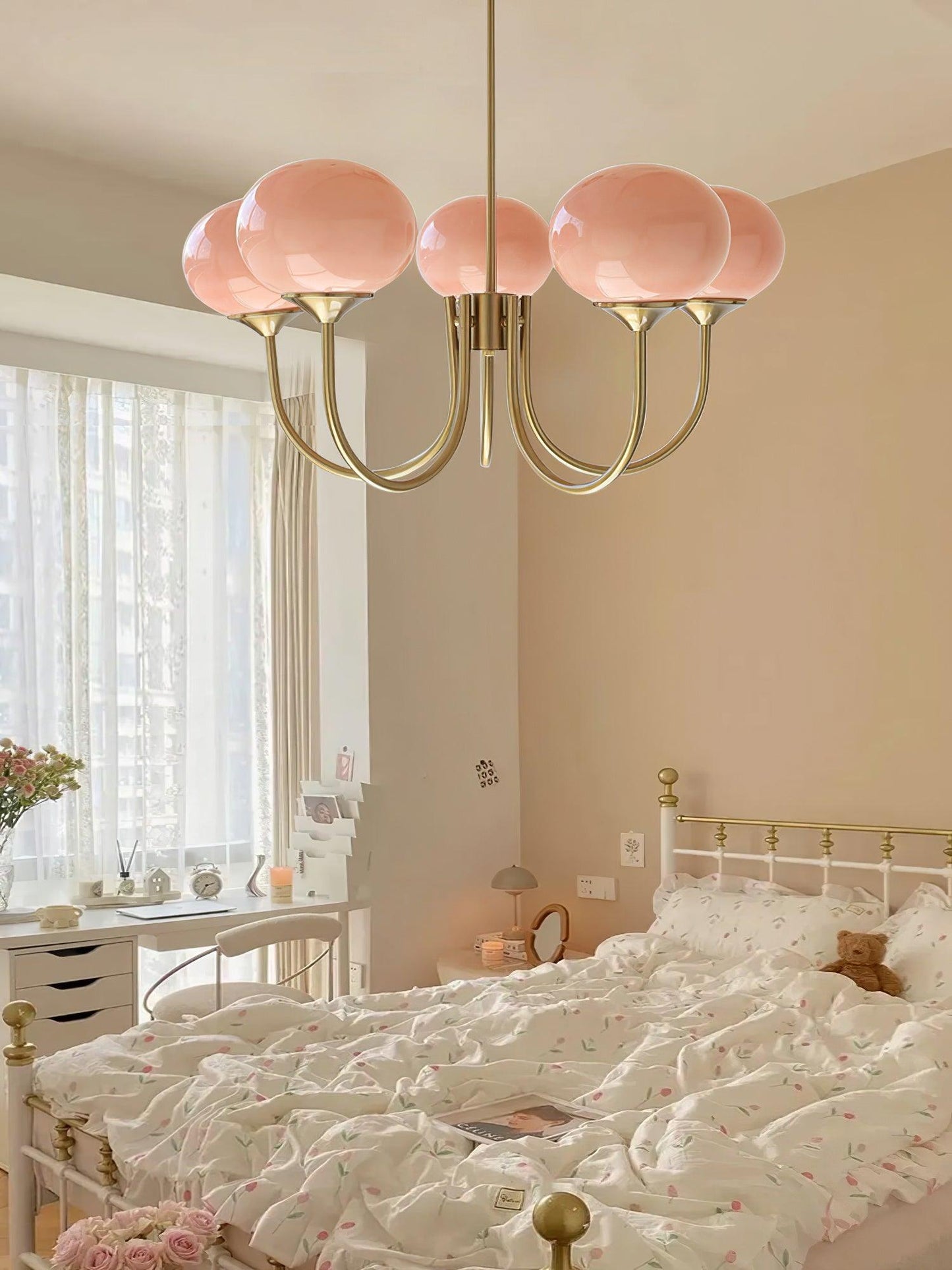 PuffaGlow – Fluffige Deckenleuchte im Marshmallow-Look