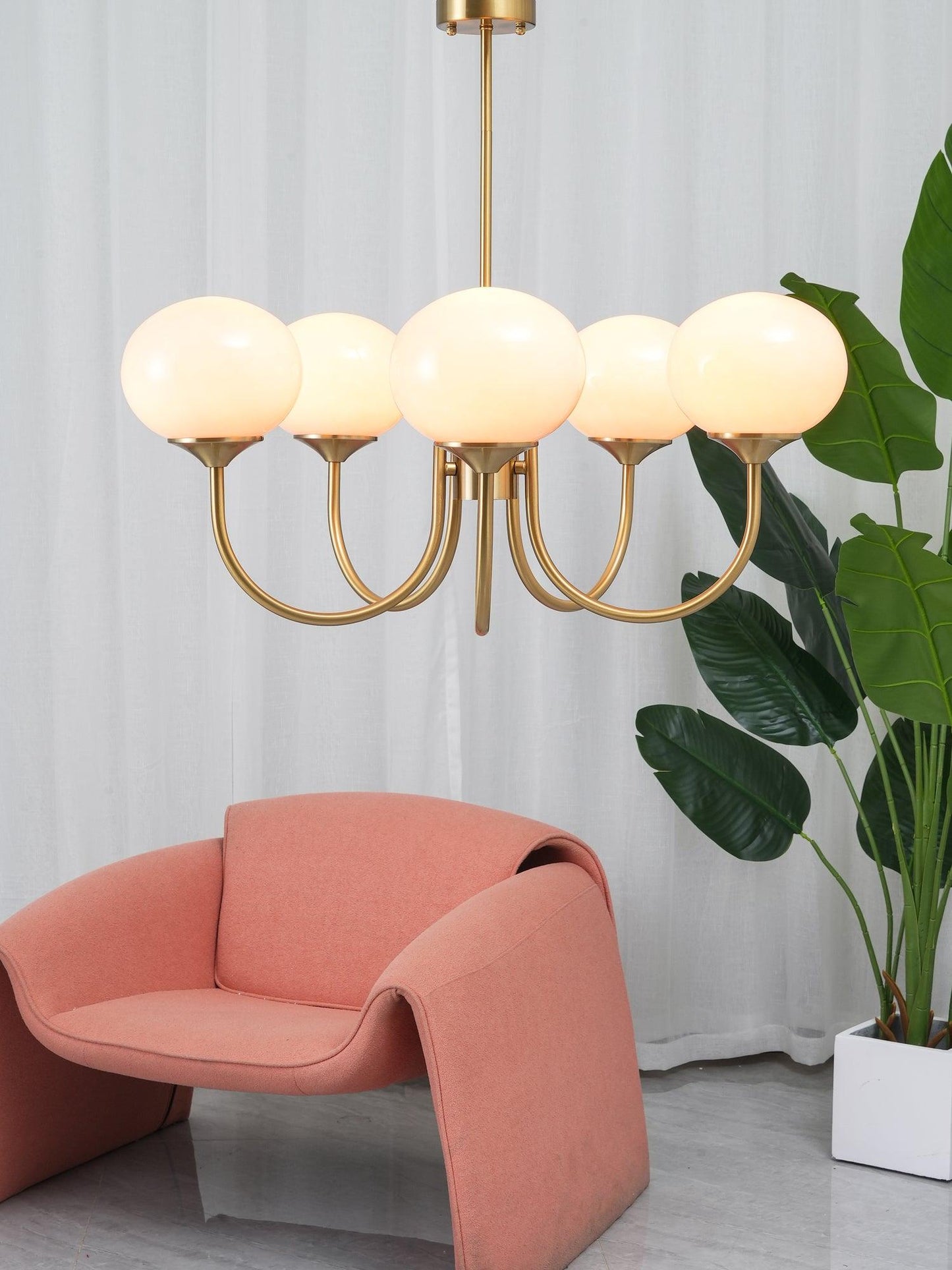 PuffaGlow – Fluffige Deckenleuchte im Marshmallow-Look