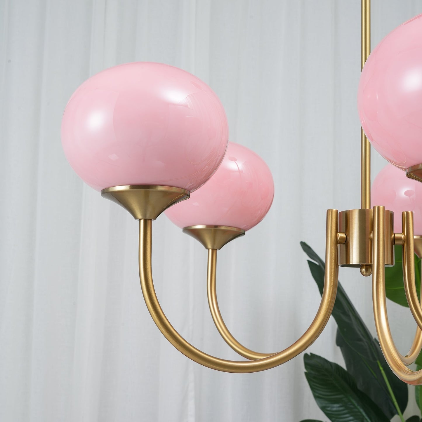 PuffaGlow – Fluffige Deckenleuchte im Marshmallow-Look