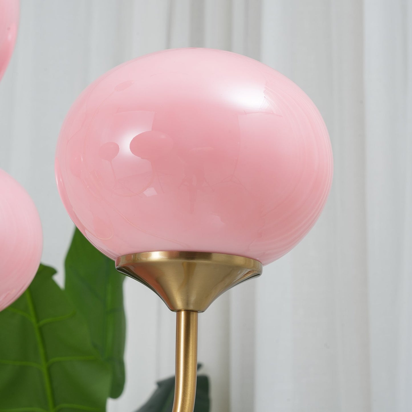 PuffaGlow – Fluffige Deckenleuchte im Marshmallow-Look