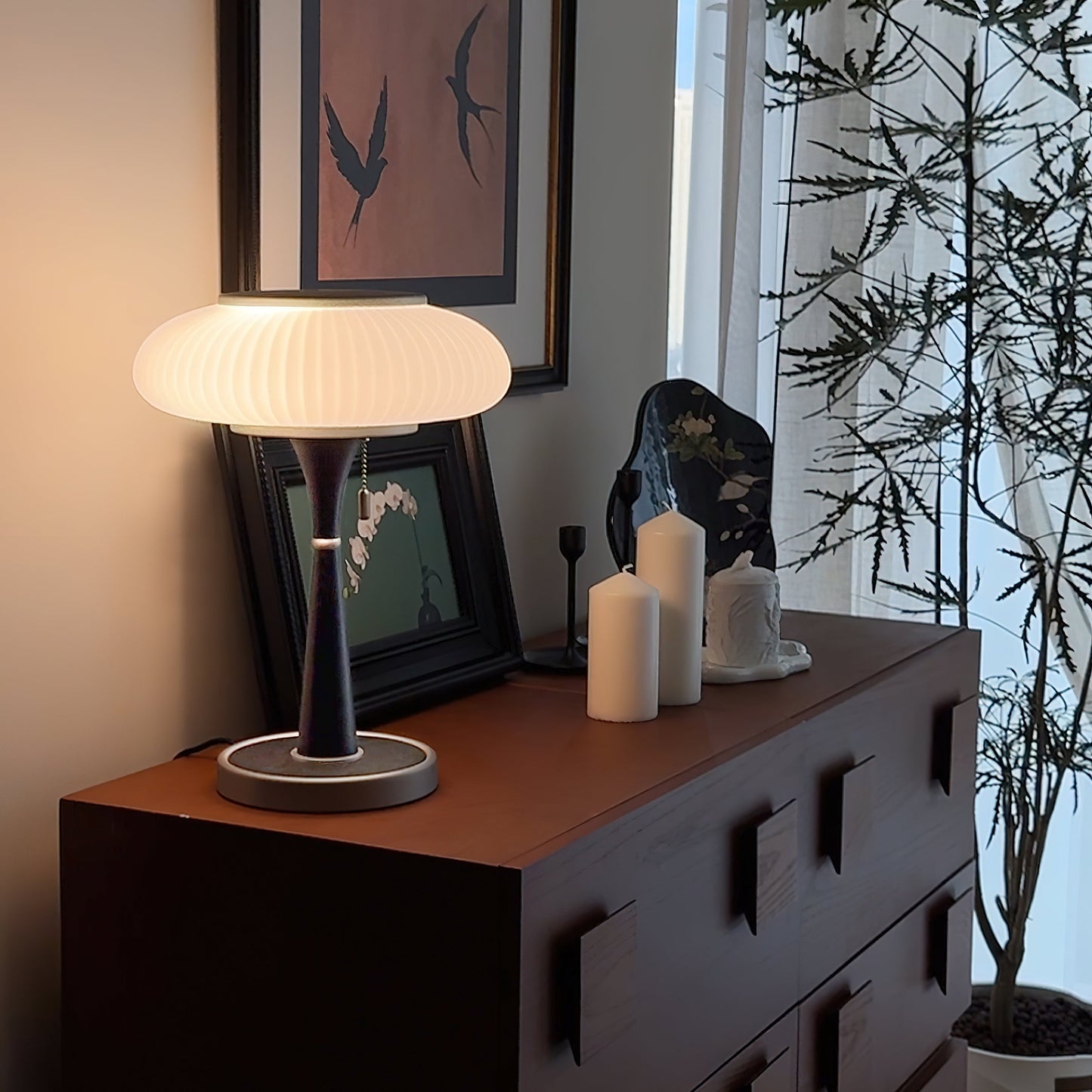 Noelia – Retro Tischlampe aus Massivholz