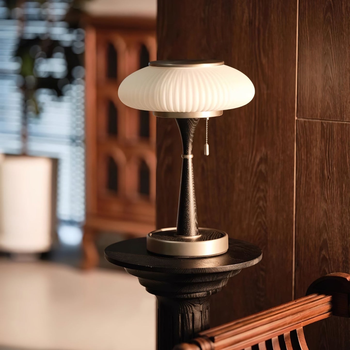 Noelia – Retro Tischlampe aus Massivholz