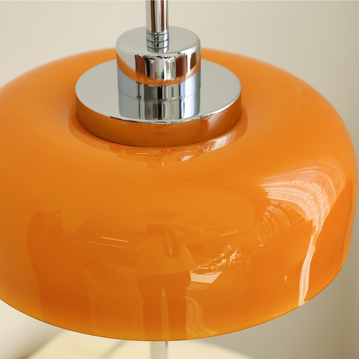 Velina – Retro-Glas-Tischlampe