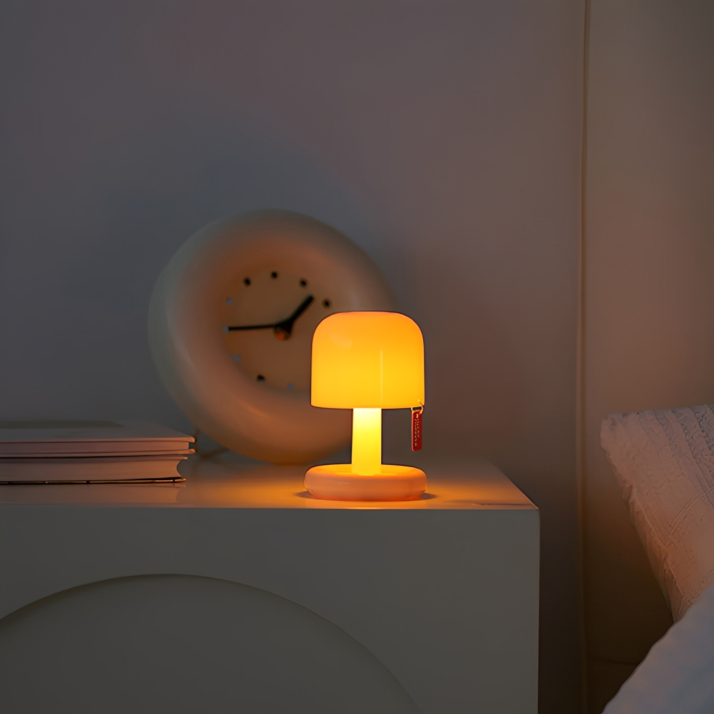 Sonia – Kreative Schreibtisch-Nachtlampe