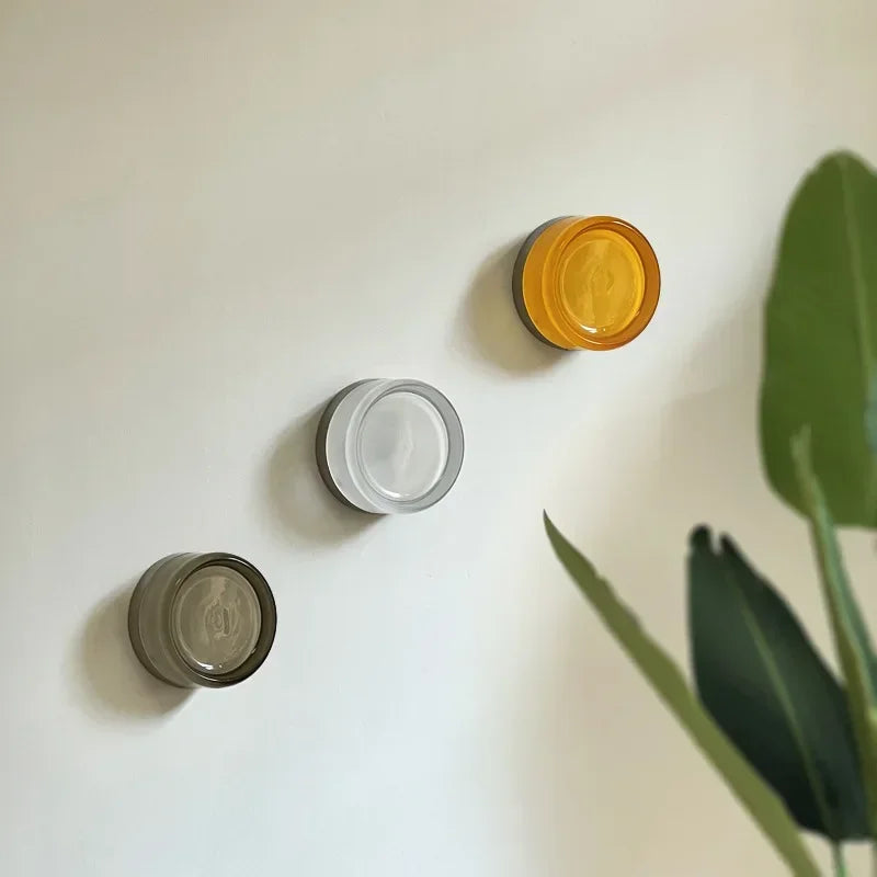 Minimalistische Wandleuchte im Gelee-Design