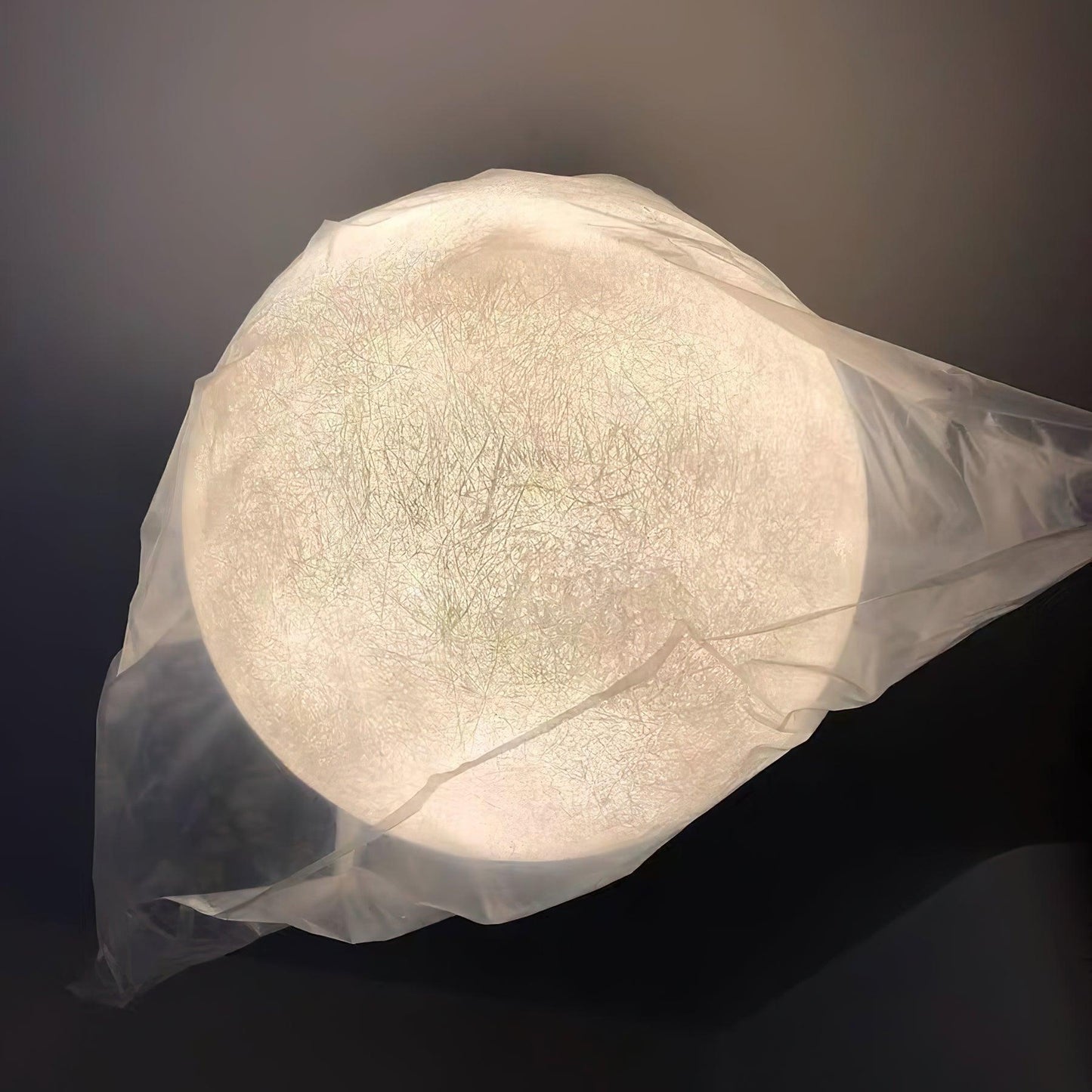 LunaLicht – Magische Hängelampe in Vollmondform