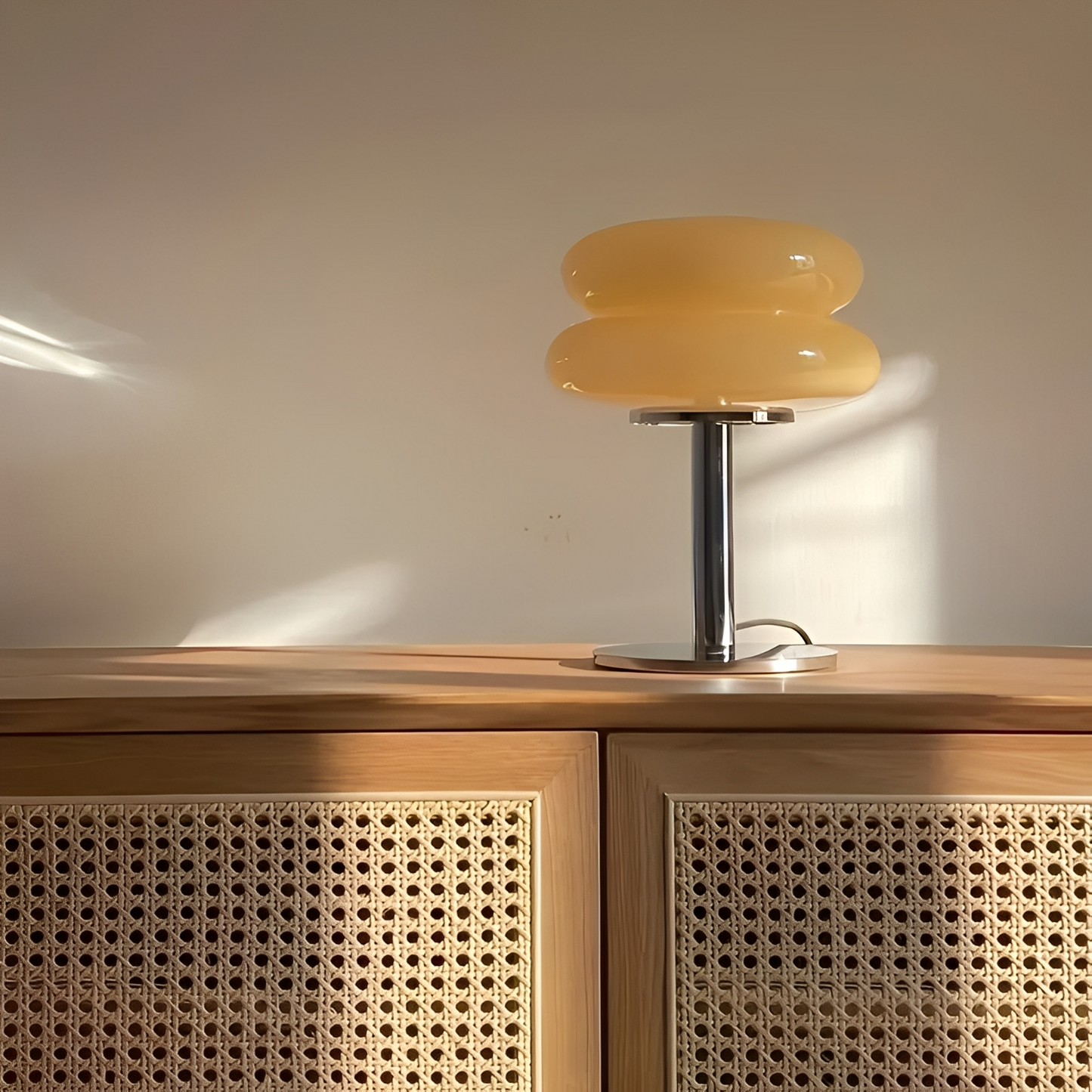 Vionna – Kleine Glas-Tischlampe