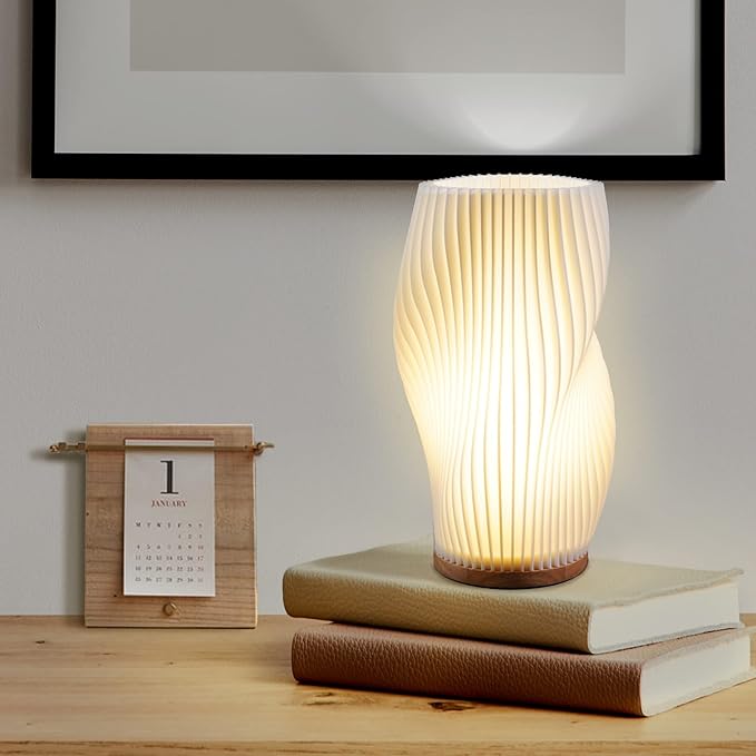 Nerea – Moderne Wavecrest Tischlampe