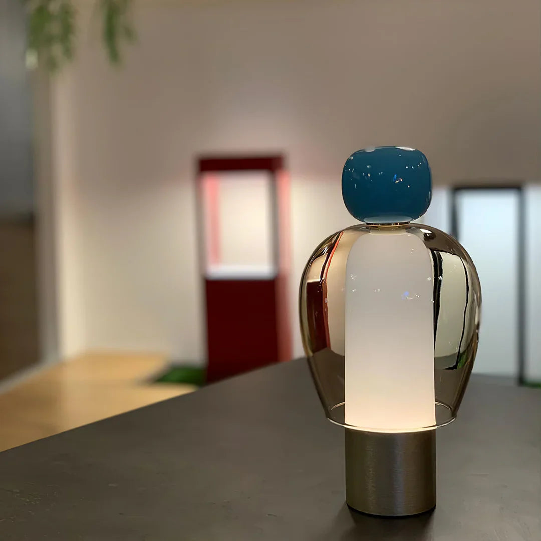 Vetra – Moderne Minimalistische Glastischlampe