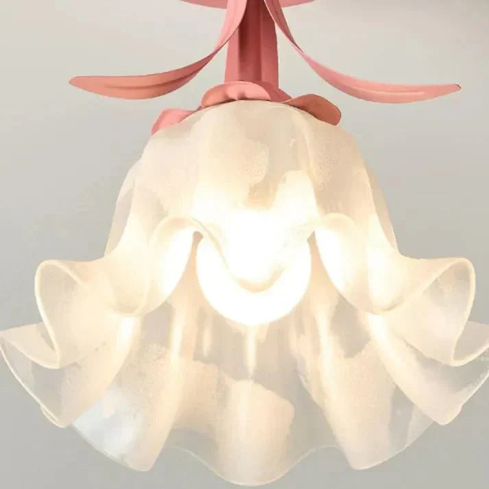 Élodie – Tiffany-Deckenleuchte mit Blumenmotiv