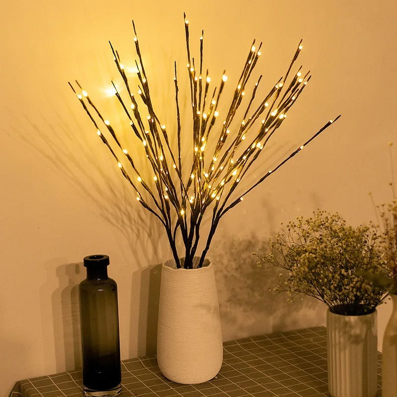 Marilyn – Weidenzweig-Lampe mit sanftem Naturlicht