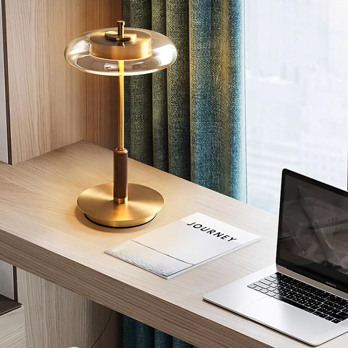 Vera – Tischlampe aus Kupfer und Glas