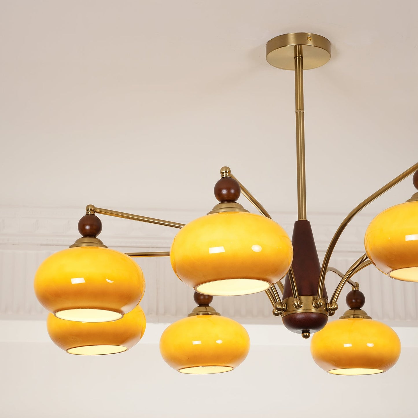 Calliope – Retro-Kronleuchter mit nostalgischem Flair