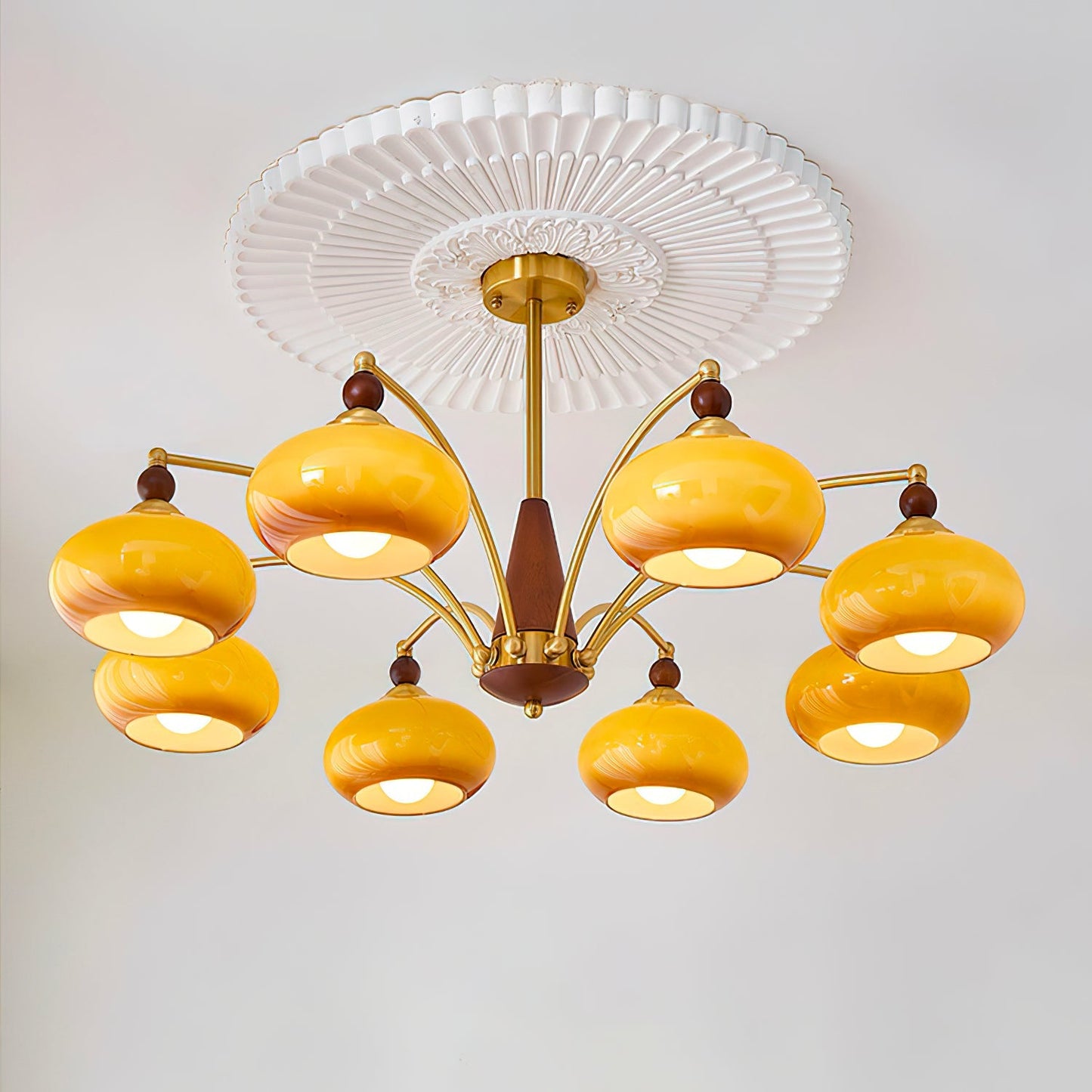 Calliope – Retro-Kronleuchter mit nostalgischem Flair