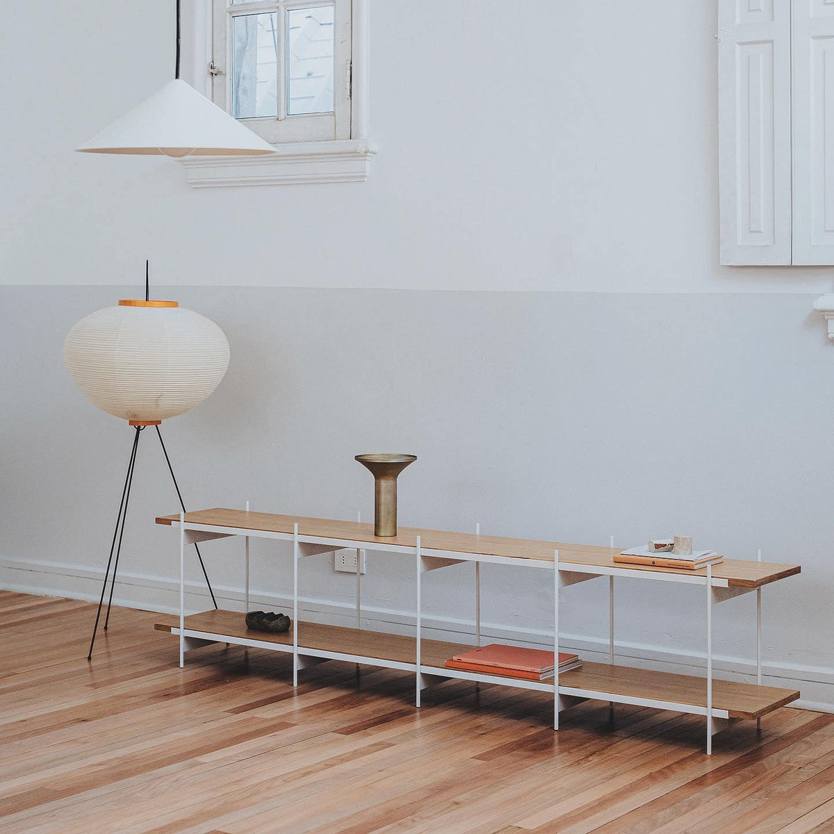 Noa – Stehlampe mit Reispapier: Minimalistische Ruhe in Lichtform