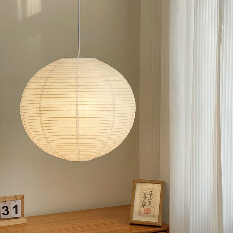 Amaya – Weißer Papierlampenschirm im modernen Design