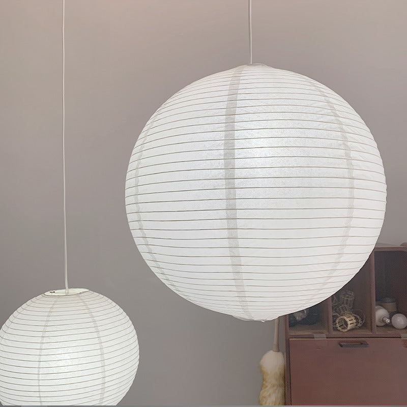 Amaya – Weißer Papierlampenschirm im modernen Design