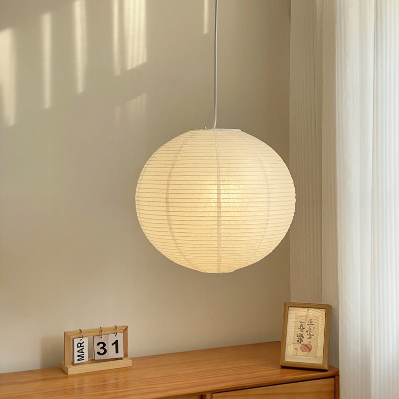 Amaya – Weißer Papierlampenschirm im modernen Design