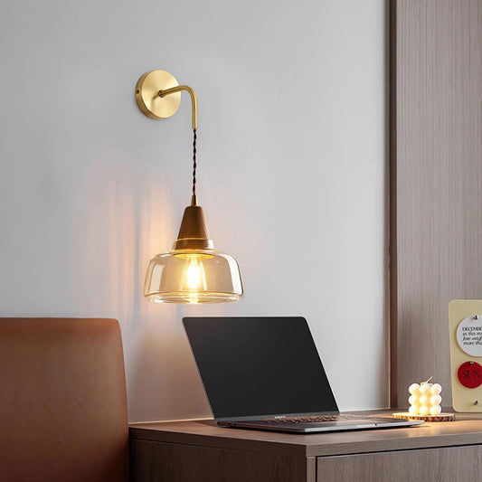 Cyril – Wandleuchte mit Stecker