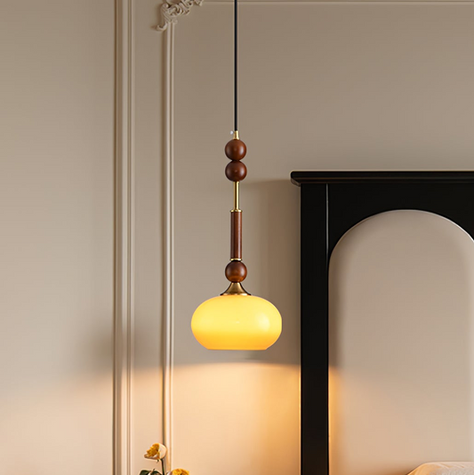 Romy – Pendelleuchte im römischen Stil mit Glas, Holz und Messing