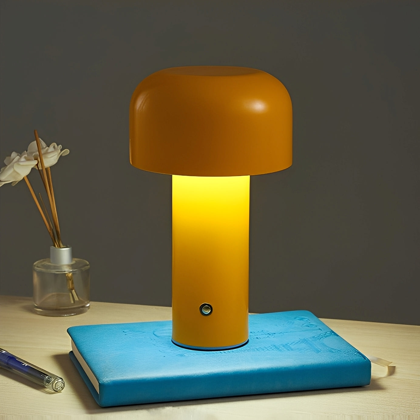 Mira – Metall-Pilzlampe mit Touch-Funktion & USB-Aufladung