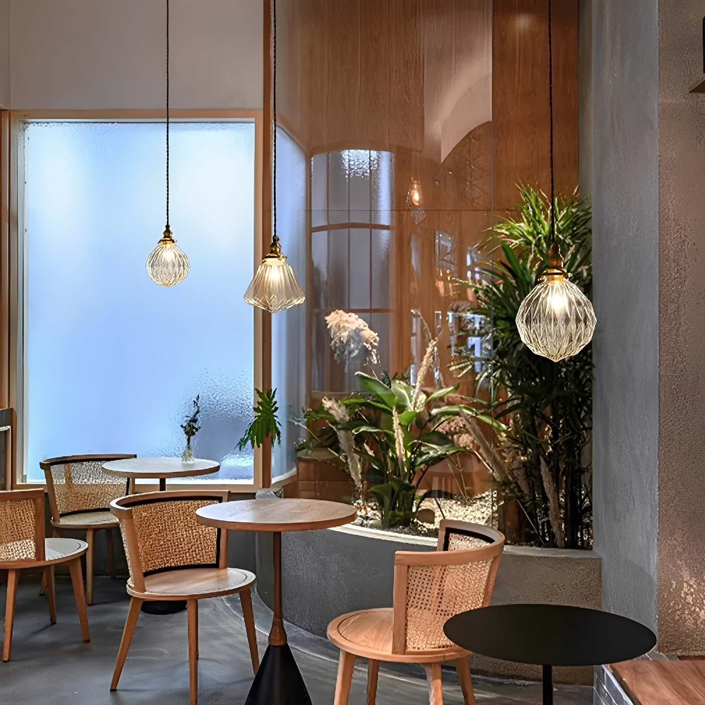 Claudine – Retro-Kronleuchter aus Messing und Glas
